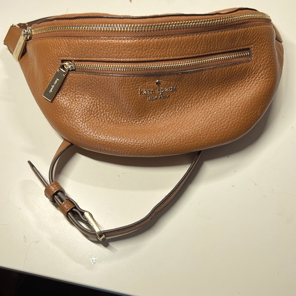Kate Spade Belt Bag - brown leather with gold hardware EUC